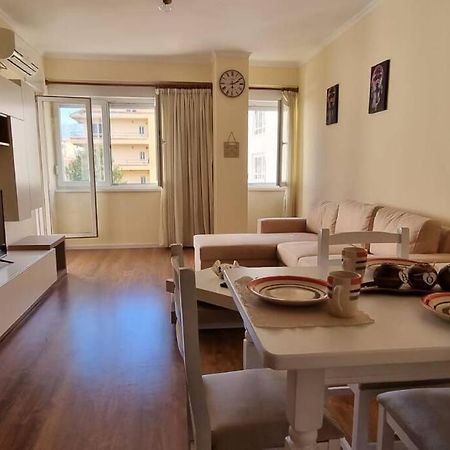 New & Great Located Apartment Near Center ティラナ エクステリア 写真